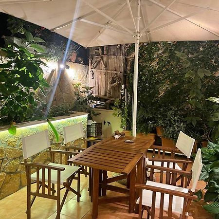 Апартаменты Eleonora'S Hidden Gem Афины Экстерьер фото